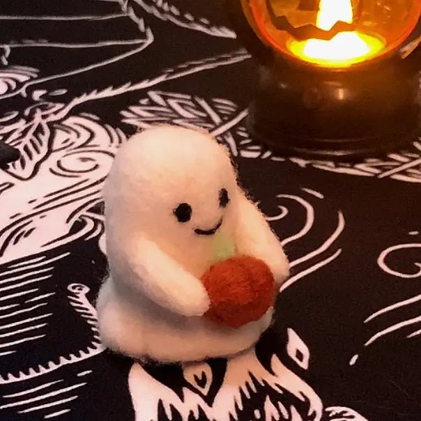 FairWonder Halloween Ghost Felt Needle @anita.fiberartist