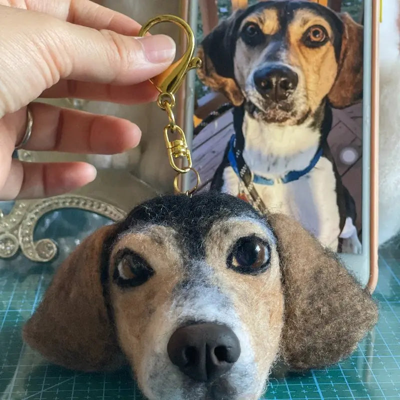 Keychain type Custom Needle Felt Pet Portrait Painting, Stuffed animal Felted Replica Pet For Memorial @anita.fiberartist