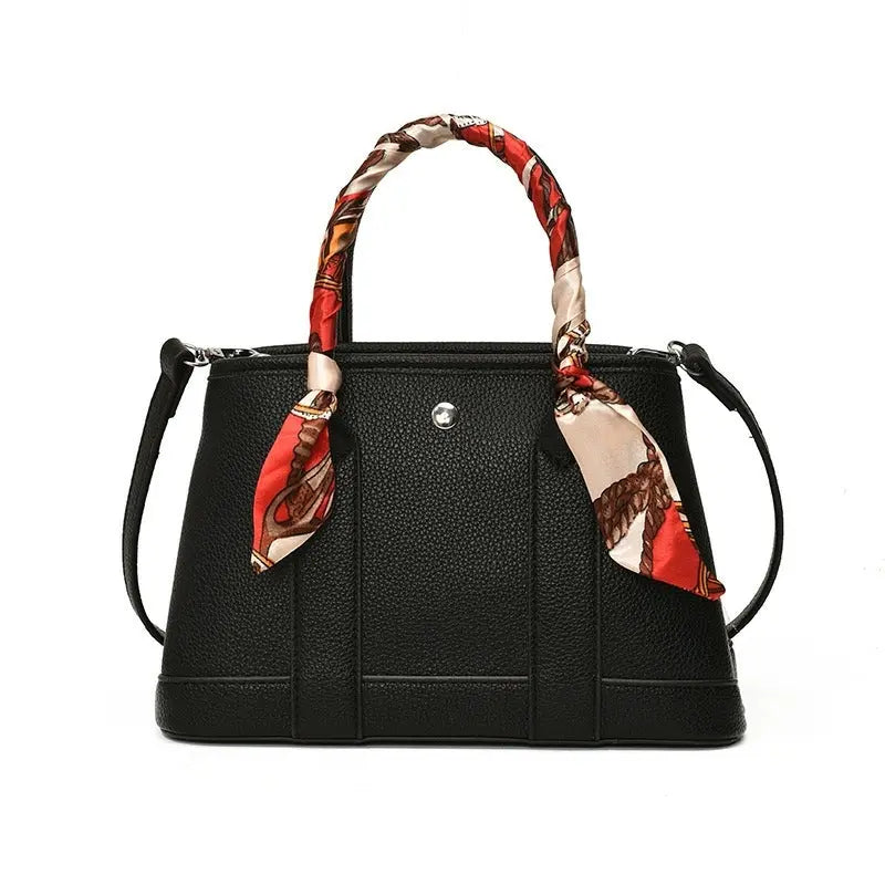 Silver buckle garden retro bag, soft leather women's bag, pebbled hand shoulder bag, versatile for commuting FairWonder